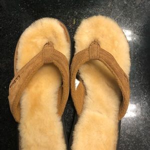 L.L.Bean “ Wicked good “ flip-flops